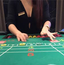 bet 7k slide 1